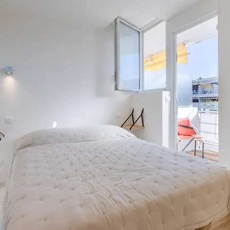 Luxurious 2-room In Palm