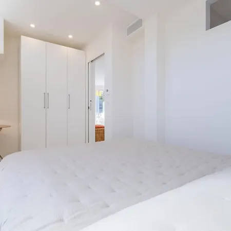 Luxurious 2-room In Palm *