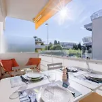 Luxurious 2-room In Palm